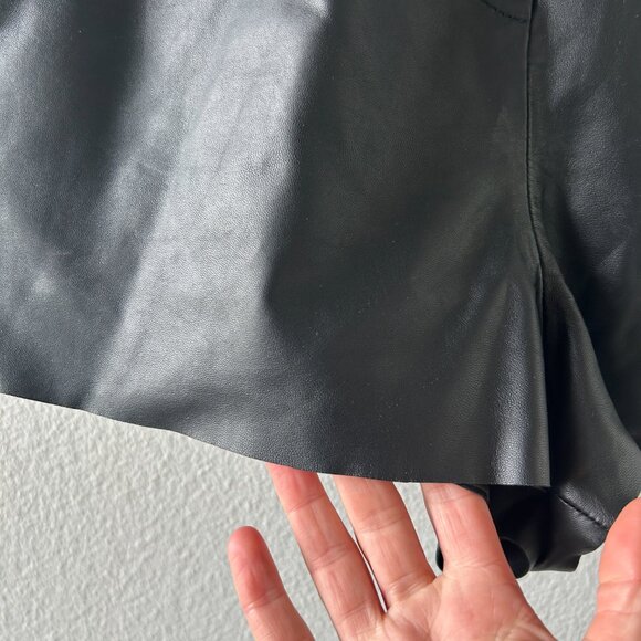 Maje Leather Mini Shorts Size Large - Picture 4 of 4